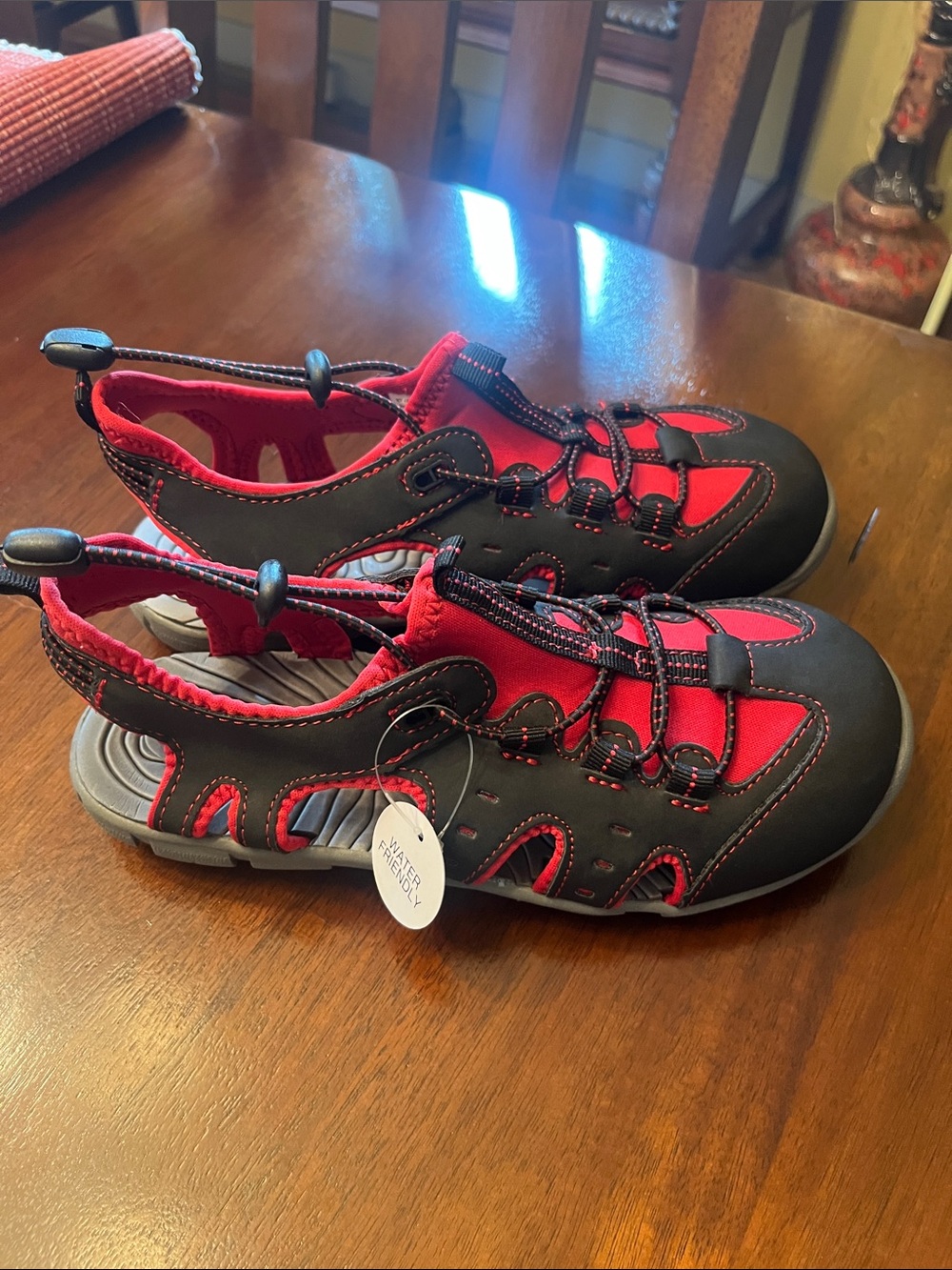 Sonoma youth 4 Kids Red and Black Water friendly sandals Shoes with Toggle Lace